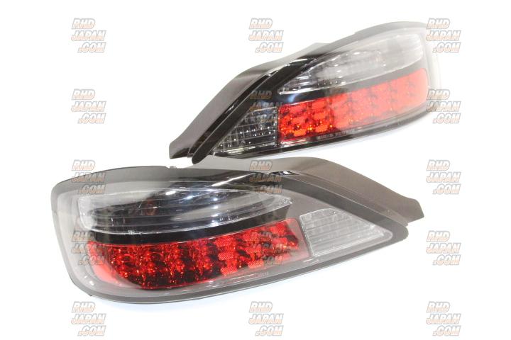 D-Max LED Tail Light Set Smoke - S15