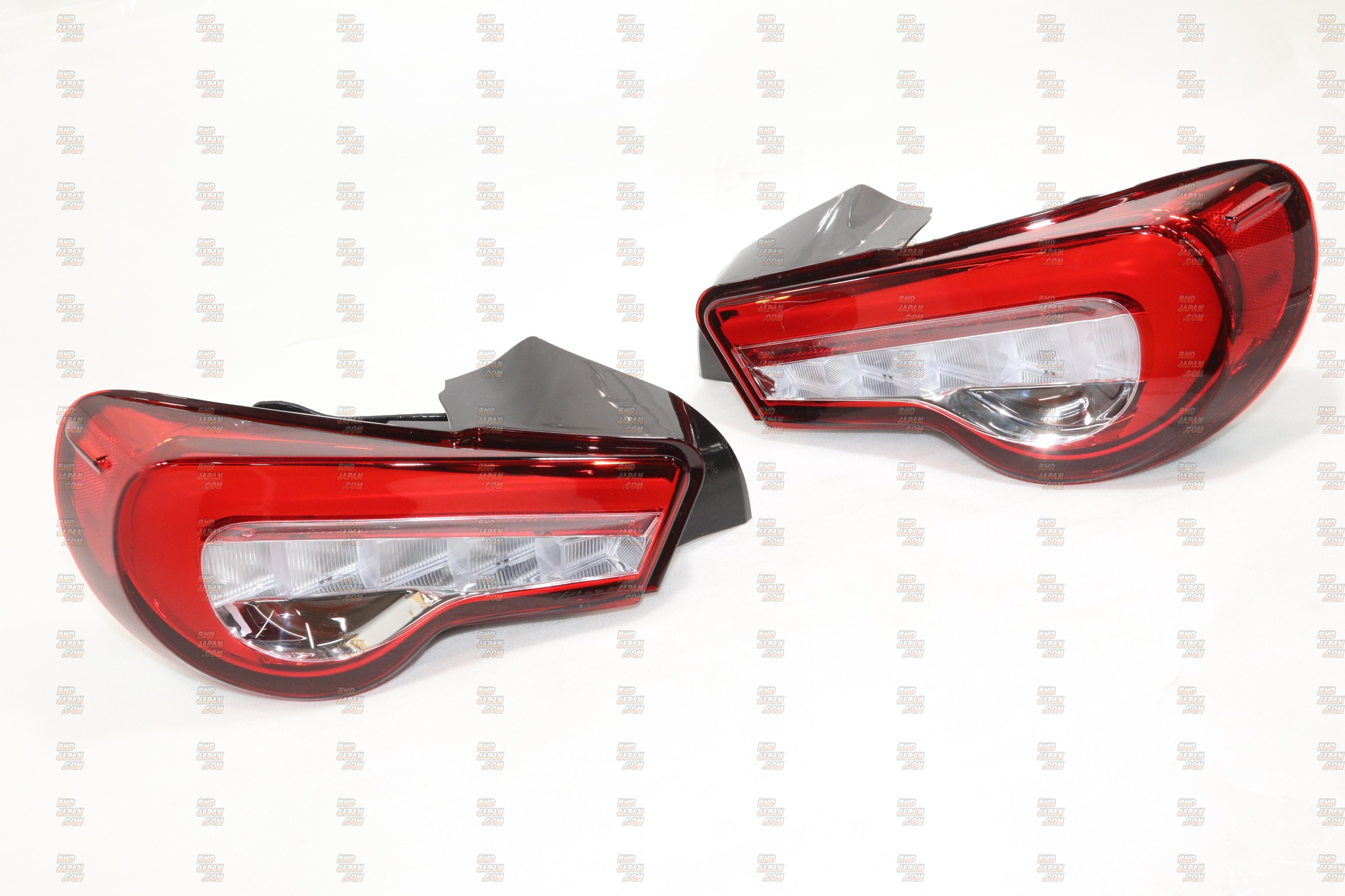 Valenti Jewel LED Tail Light Set Revo Flow Action Winker Half Red