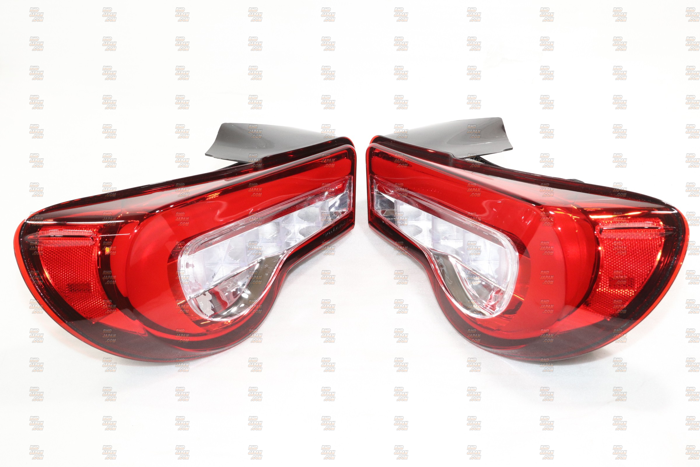 Valenti Jewel LED Tail Light Set Revo Flow Action Winker Half Red