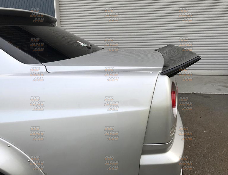 URAS Suichokubiyoku Rear Trunk Spoiler 30° Type - ER34 4 Door 