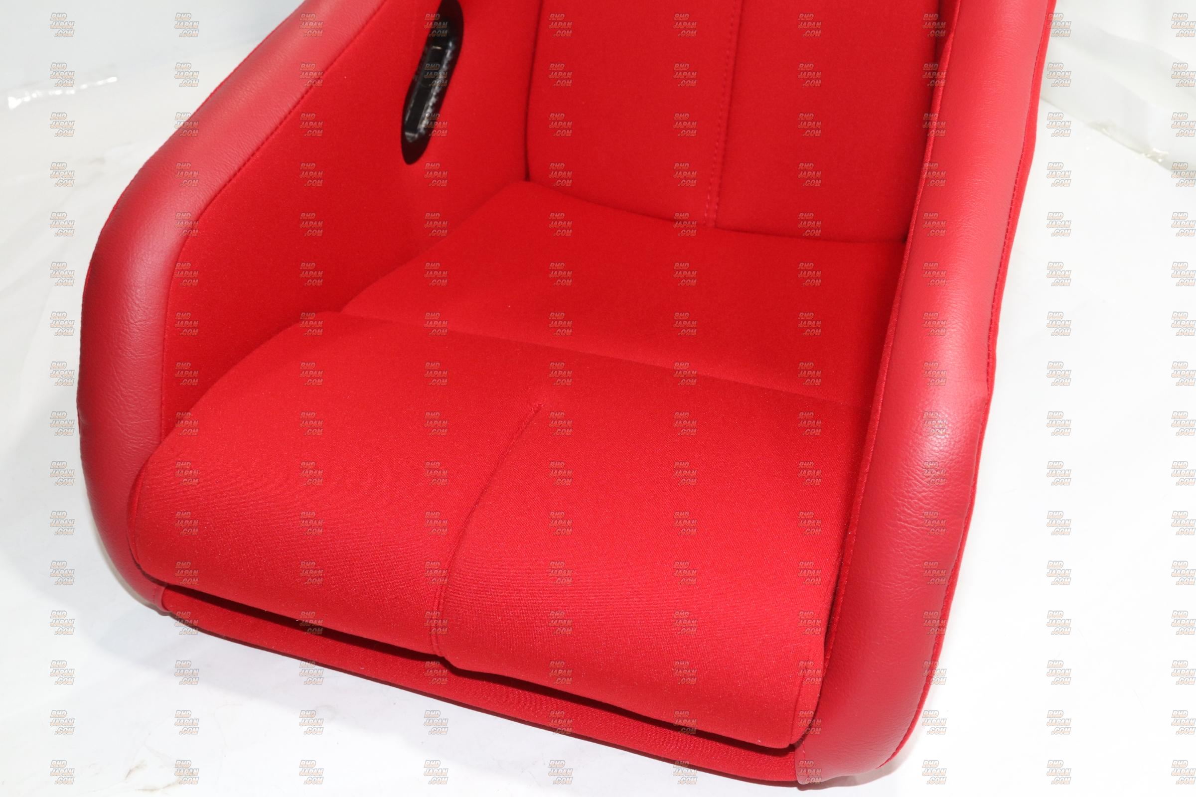 BRIDE ZETA IV Low Max Full Bucket Seat - Red Carbon Shell - RHDJapan