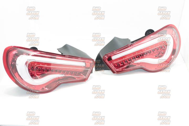 Valenti Jewel LED Tail Light Set TRAD Sequential Winker Clear/Red