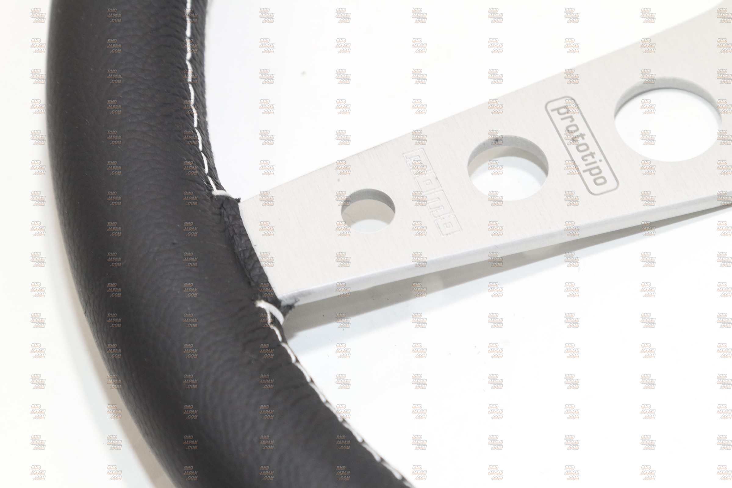 MOMO Heritage Line Prototipo Steering Wheel 320mm - Silver Spoke