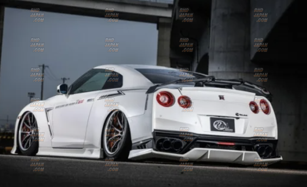 Kuhl Racing R35 Kuhl Racing KUHL Ver2 35R-SS Rear Center Duct Diffuser FRP Unpainted ...