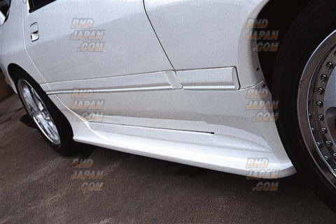 RE-Amemiya Full Cowl PRO Round-Eye Light and Front Bumper