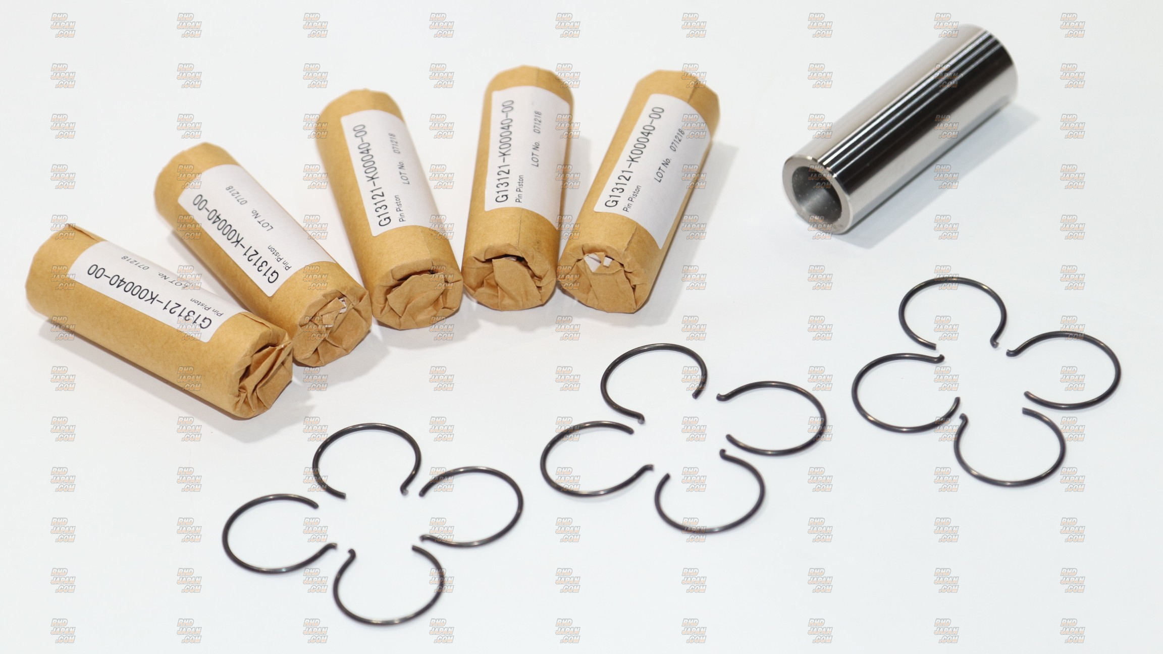 HKS Piston Pin Set RB26DETT