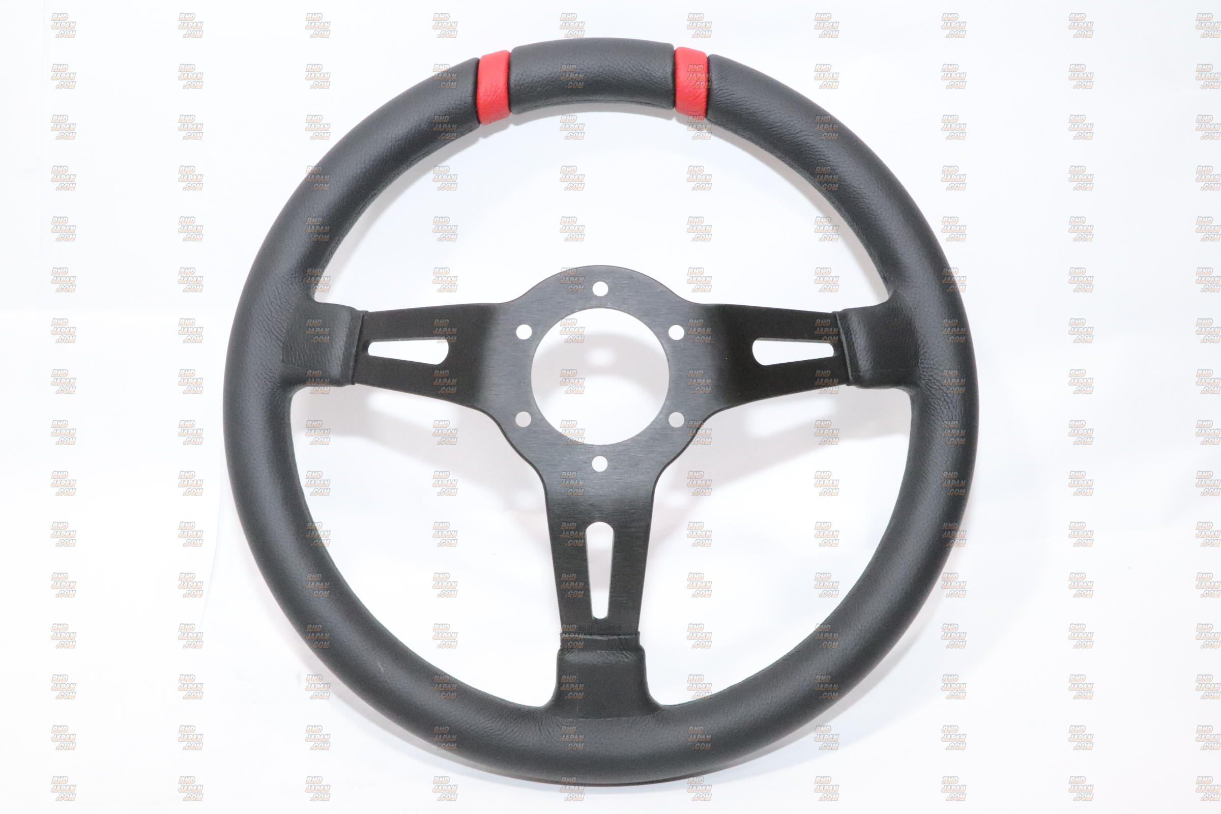 MOMO Drifting Steering Wheel 330mm - Red - RHDJapan