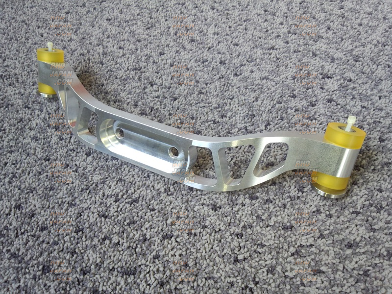 Escort R200 Aluminum Differential Member Support Bar - GC10 KPGC10