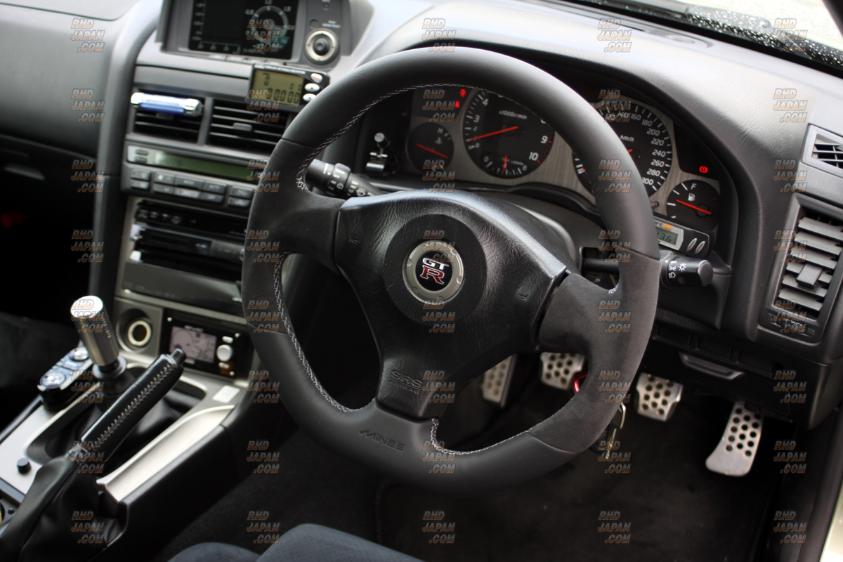Mine's Leather Steering Wheel Red Stitch - BNR34 - RHDJapan
